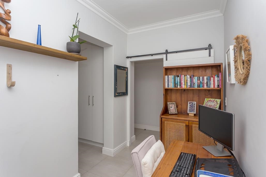 2 Bedroom Property for Sale in Parklands North Western Cape